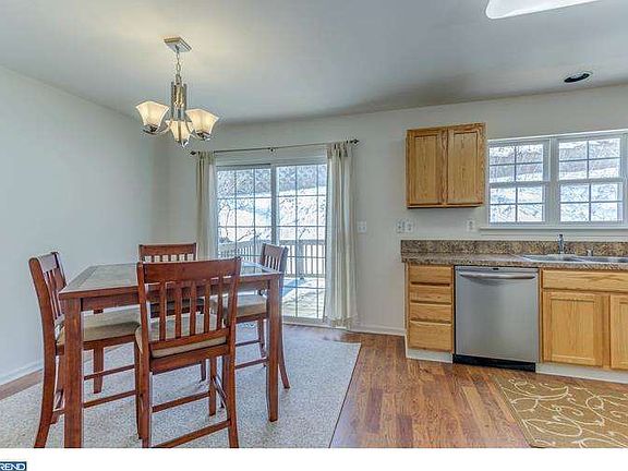 5th image of 35 Branford Way