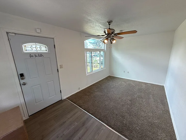 3810 Mahrt Ave SE — Photo 6
