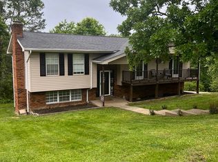 1120 Oakridge Ct, Russell, KY 41169