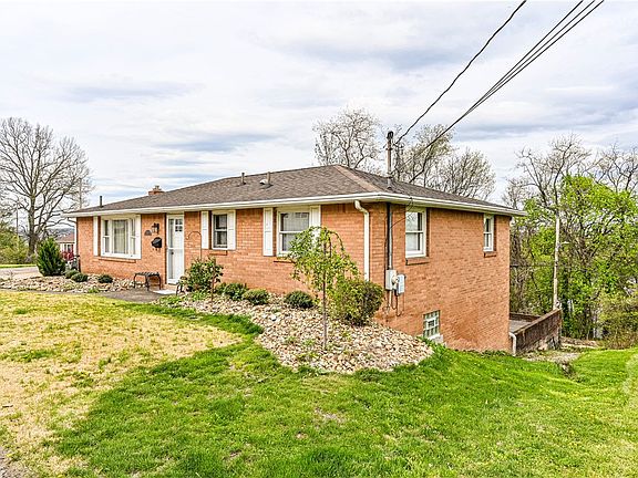 4th image of 79948 Grandview Ave