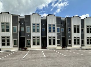 9 Vine St NE #9, Decatur, AL 35601