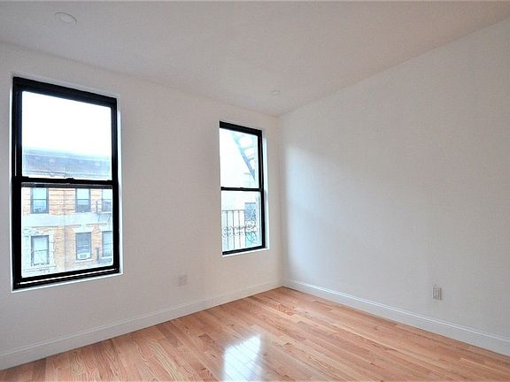 2nd image of 51 Hamilton Pl APT 52