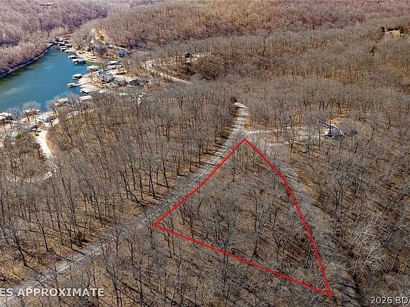 2nd image of Everly Loop