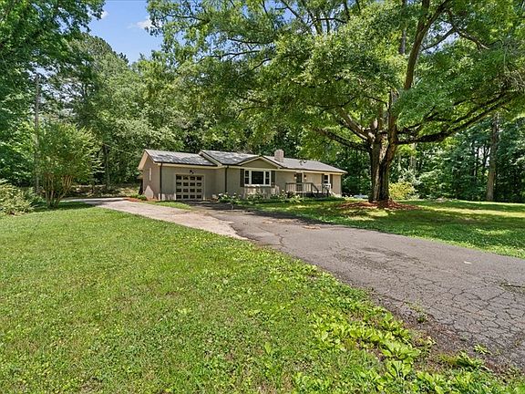 5th image of 537 Beaverdale Rd NE