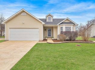 985 Wynstay Cir, Valley Park, MO