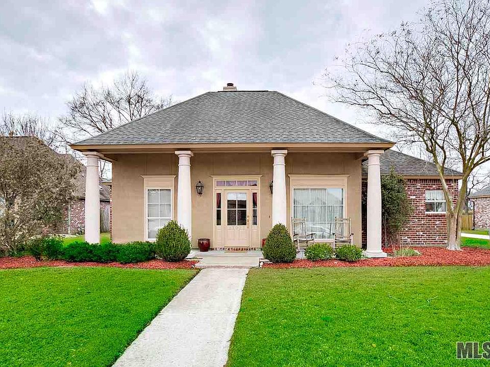1st image of 13077 Oak Knoll Dr