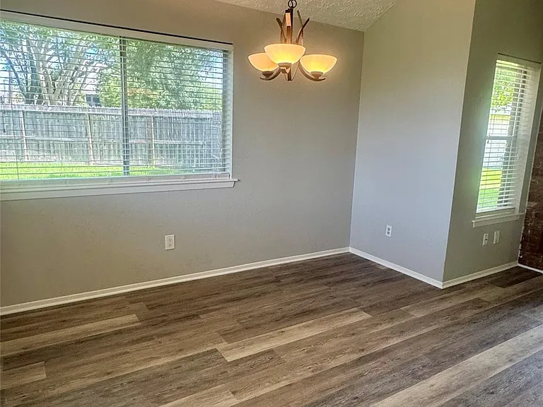 15702 Roxton Ridge Dr — Photo 14