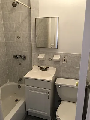 Rented by Flatiron Real Estate Advisors LLC | media 23