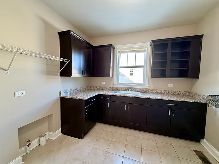 3907 Nannyberry St — Photo 17