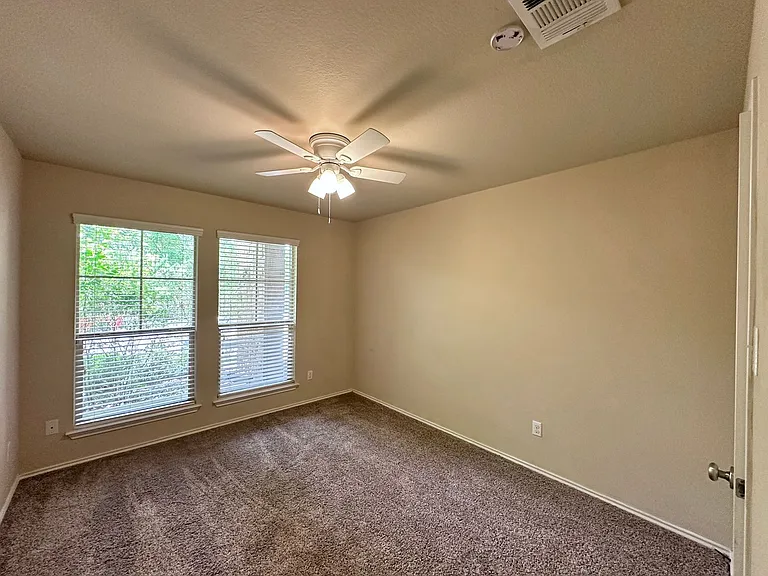 6806 Modesto Rd — Photo 29