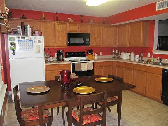 3rd image of 168 Wolverine Ct