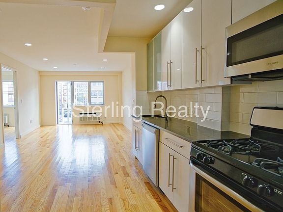 5th image of 2315 Astoria Blvd #6S
