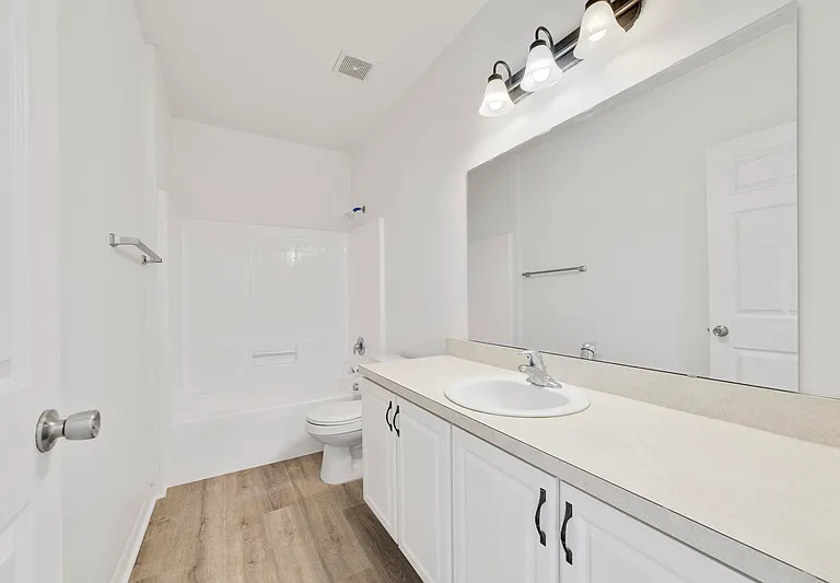566 Hummingbird Ct — Photo 11