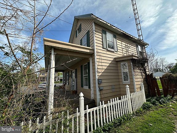 5th image of 4641 Lemar Rd