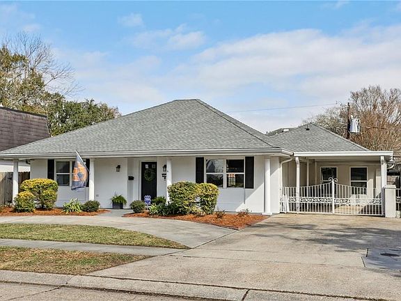 2nd image of 4417 Pike Dr