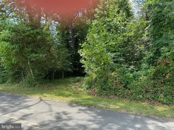 45025 Nolan Ct, Hollywood, MD 20636