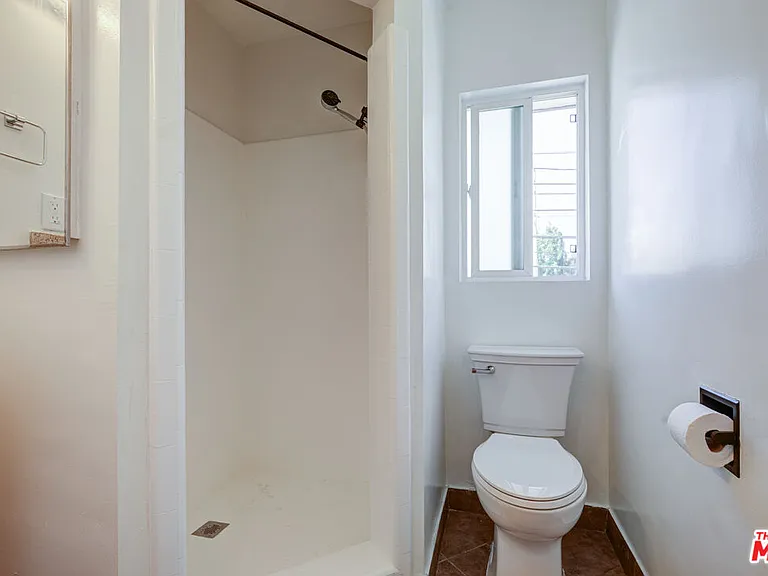 8976 W Cadillac Ave #1/2 — Photo 16