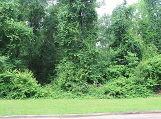 325 Ironhorse Ct, Albany, GA 31721