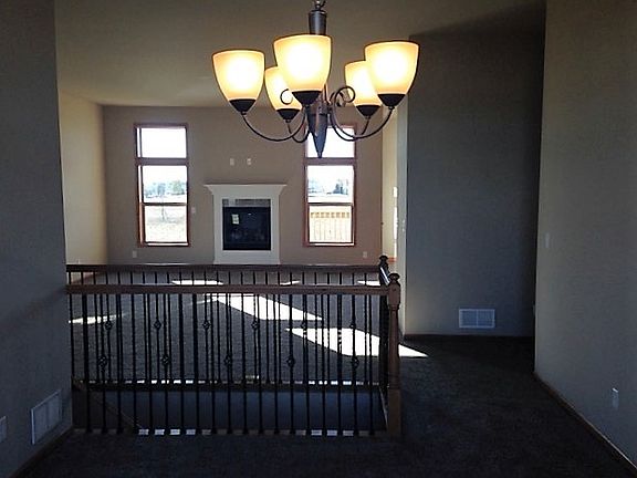 4th image of 4612 Pagoda Dr