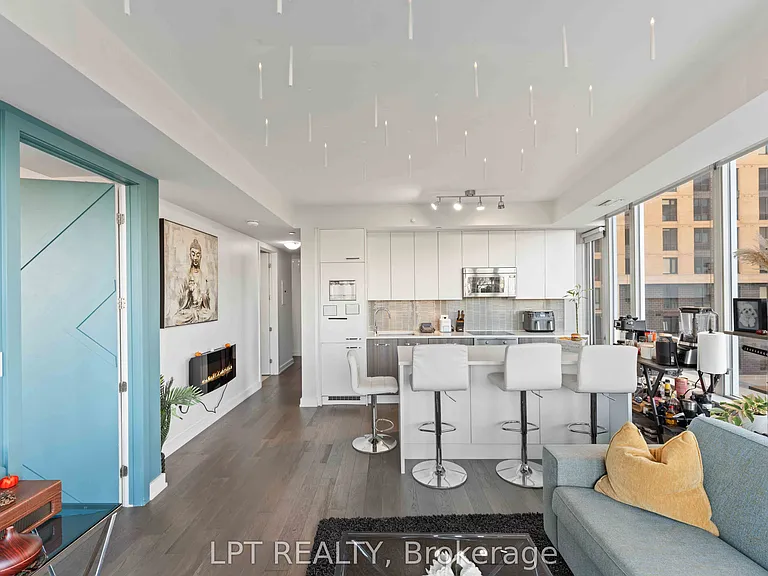 111 Champagne Ave S #307 — Photo 19