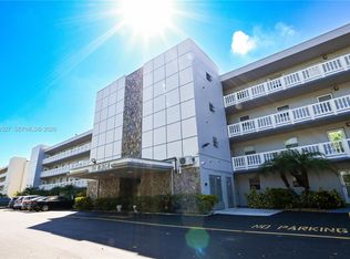 Meadowbrook Lakes Condo, Dania Beach, FL 33004