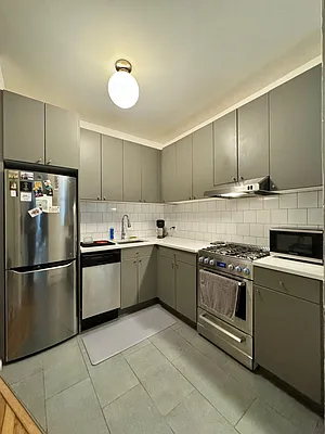 Rented by Bohemia Realty Group | media 4