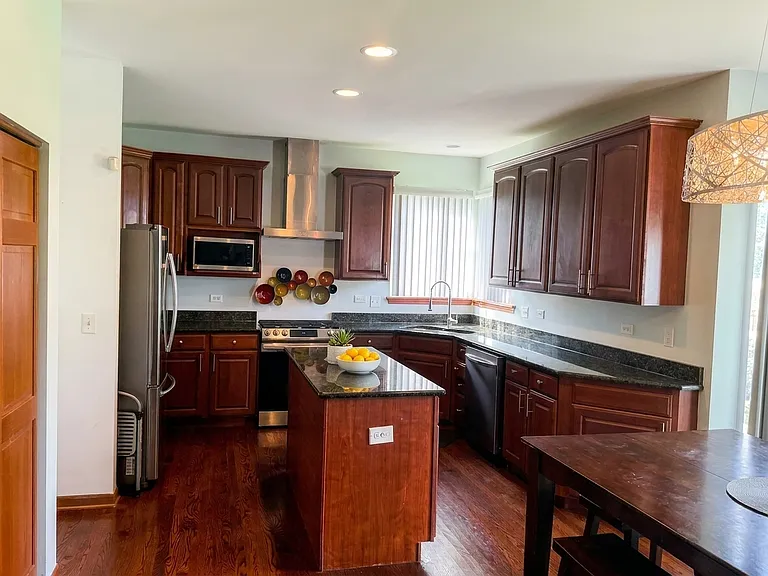 14615 Colonial Pkwy — Photo 7