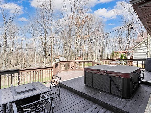 5th image of 10020 Brookside Cir