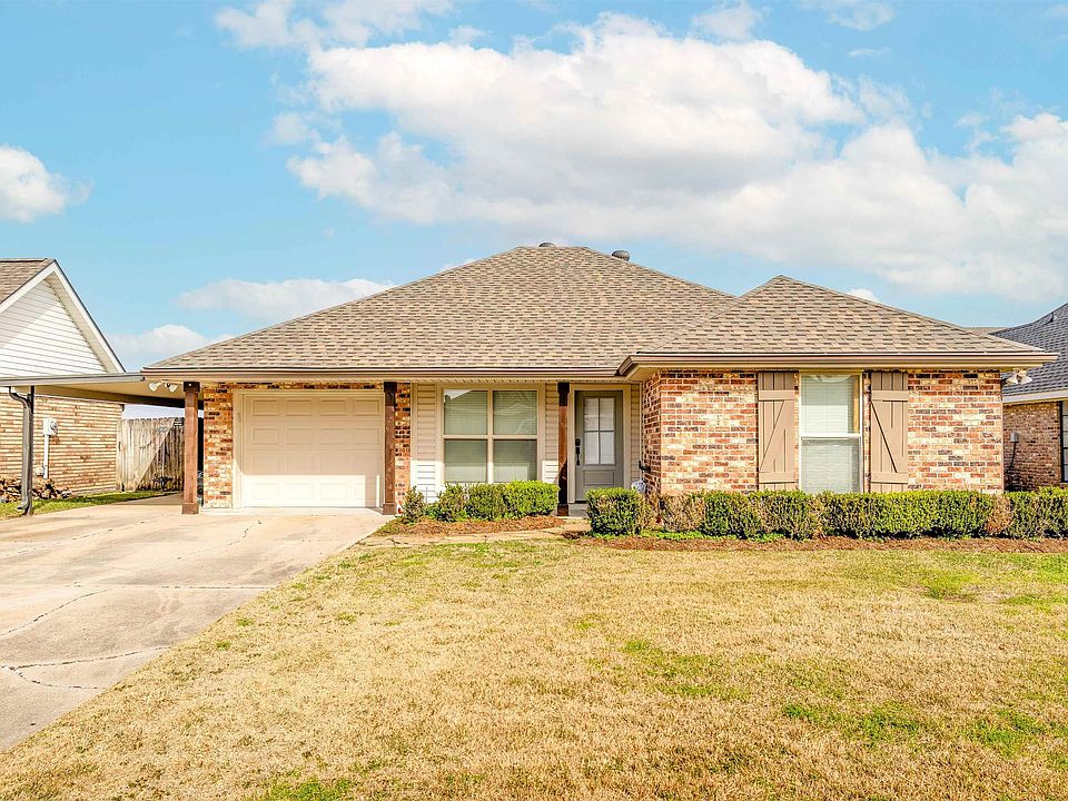 1st image of 211 Angelle Dr