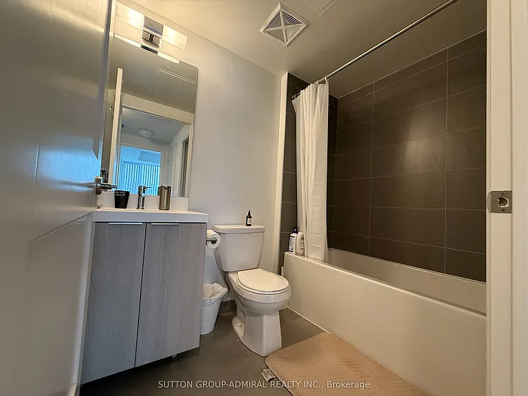 8 Widmer St #8 — Photo 11