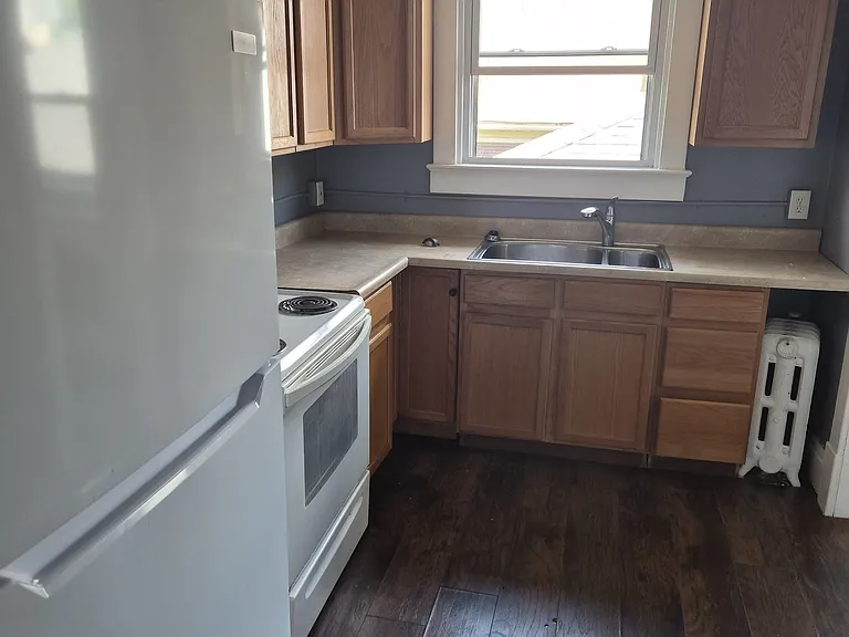 417 N 3rd St — Photo 4