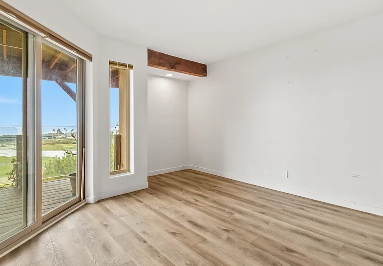 2594 Montgomery Ave #1 — Photo 18