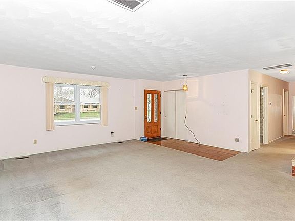 3rd image of 23 Wilson Dr