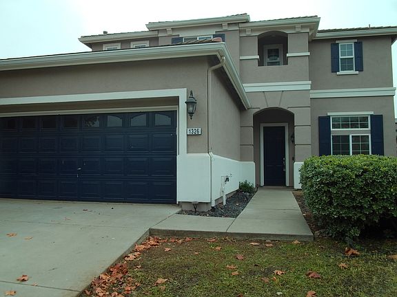 2nd image of 1326 Paddington Way