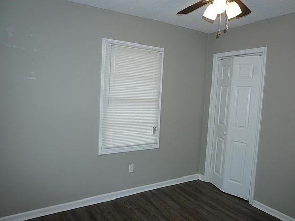 5th image of 319 Glenn St #B
