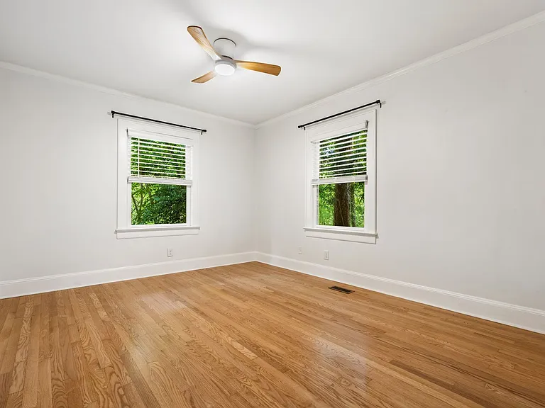 126 Weaver Rd — Photo 15
