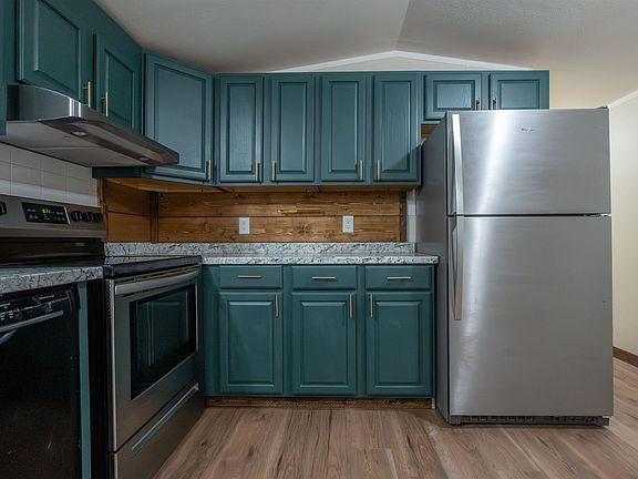 3rd image of 18 Springbrook Street