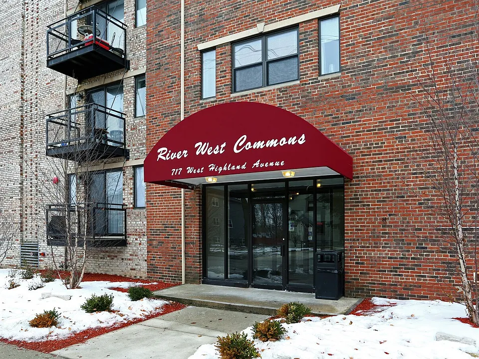 Mercy River West Commons