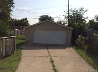 9441 Chamberlain St, Romulus, MI 48174