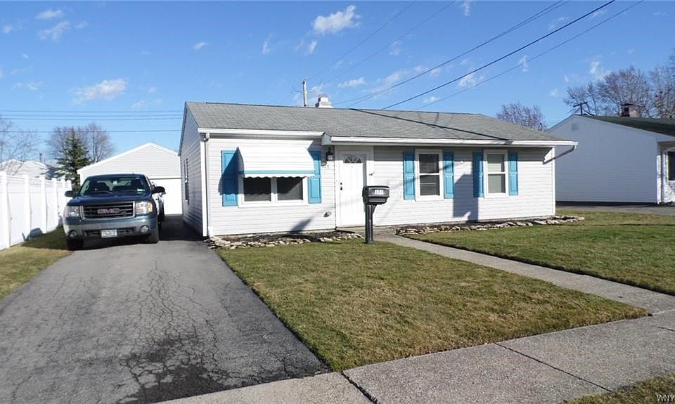 1st image of 121 Bissell Ave