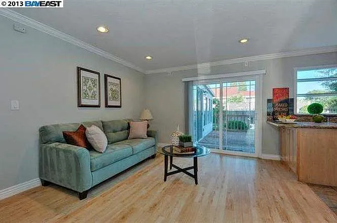 4 bed, 1673 sqft, $4,800 — Photo 4