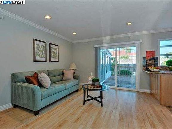 4th image of 66 Snyder Way