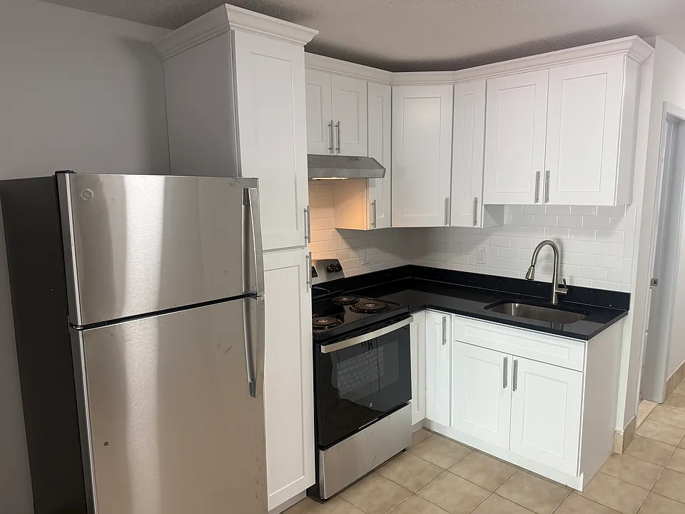 The Flats at 289 Main