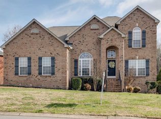 137 Seven Springs Dr, Mount Juliet, TN 37122