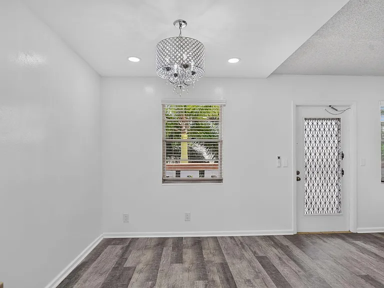 3045 Cornwall Dr #C — Photo 11