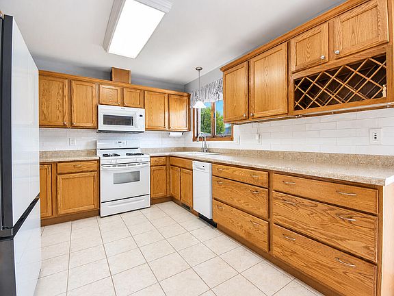 3rd image of 12316 W 103rd Ct