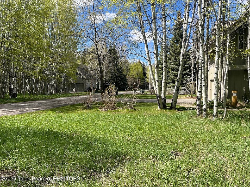 1st image of 2940 N Aspen Wood Ln