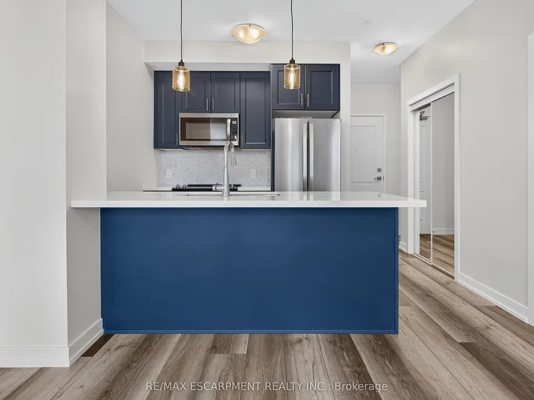 460 Dundas St E #522 — Photo 18
