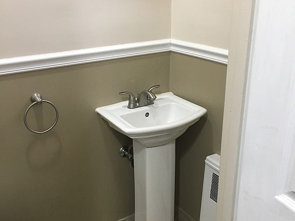 5th image of 1520 Macdonough Pl