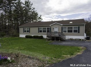 79 Old Stage Rd, Saugerties, NY 12477